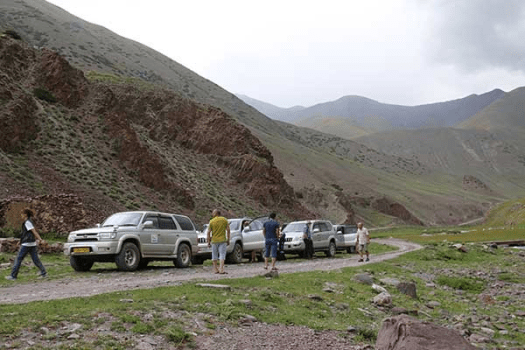 The convoy drive over the Karakol pass