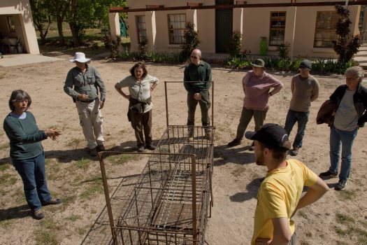cage-trap-briefing-with-harry